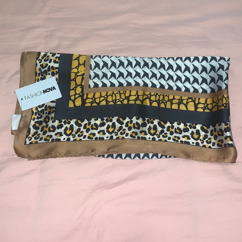 Fashion Nova bandana top